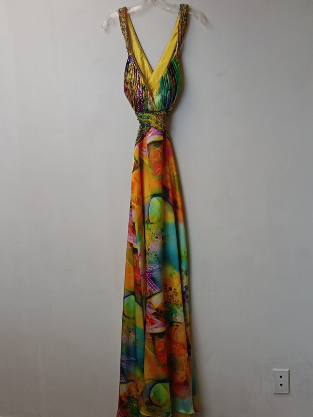 Vintage Maxi V-Neck Multicolor Sleeveless Evening Dress